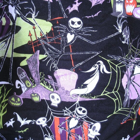 Disney Nightmare Before Christmas Scrub Top Size 2X - Picture 13 of 16